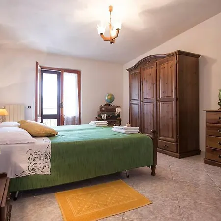 Bed & Breakfast Rooms&terraces Urzulei